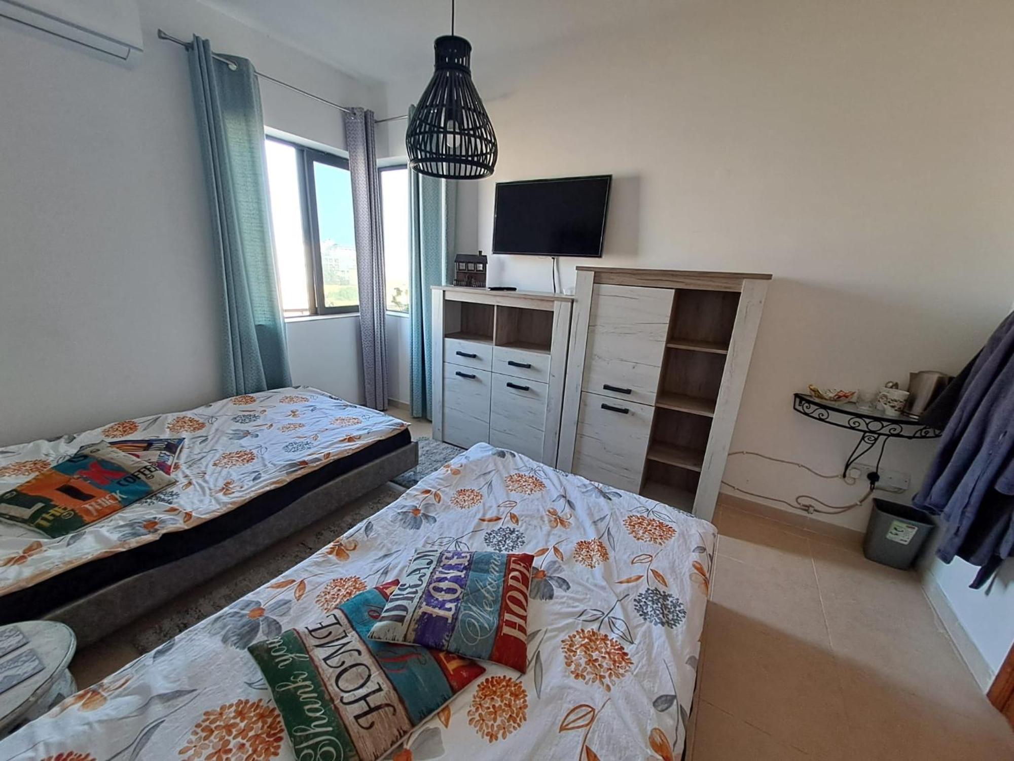 Sunshine Court Budget St. Paul's Bay Exteriör bild